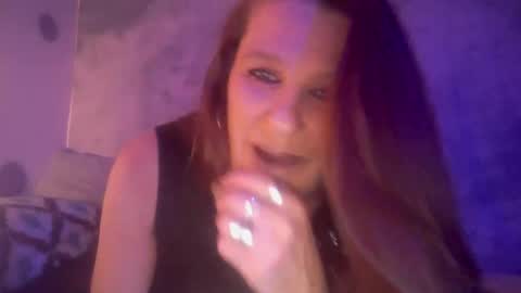 Snapshot of taralynn7136 chatting on December 7, 2024, 7:38 am tara lynn online show from December 7, 2024, 7:38 am