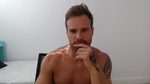 Snapshot of tarzan_thejungleboy chatting on March 3, 2025, 6:04 am Tarzan online show from March 3, 2025, 6:04 am