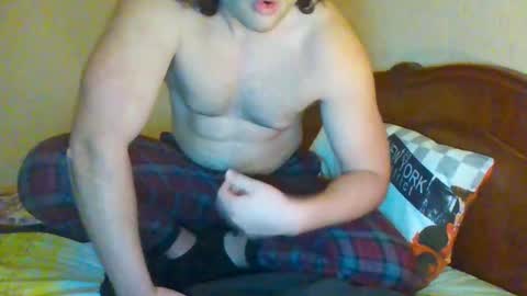 Snapshot of tarzanwild68 chatting on December 2, 2024, 11:18 pm TarzanWild68 online show from December 2, 2024, 11:18 pm