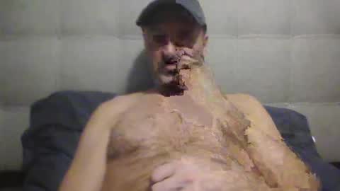 Snapshot of tarzeny77 chatting on February 15, 2025, 2:26 am tarzeny77 online show from February 15, 2025, 2:26 am