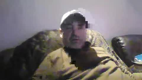 Snapshot of tarzeny77 chatting on February 18, 2025, 12:15 am tarzeny77 online show from February 18, 2025, 12:15 am