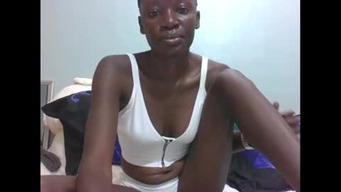 Snapshot of tasha_maya chatting on December 5, 2024, 7:05 am milan online show from December 5, 2024, 7:05 am