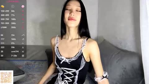 Viola online show from October 15, 2025, 6:24 am