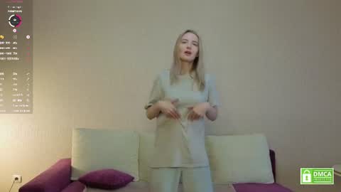 Snapshot of tashinapetitto chatting on July 17, 2026, 6:20 am Your Ressie online show from July 17, 2026, 6:20 am