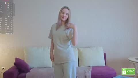 Snapshot of tashinapetitto chatting on July 29, 2026, 6:33 am Your Ressie online show from July 29, 2026, 6:33 am