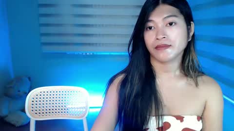 Snapshot of tasteofinnocent69 chatting on January 21, 2025, 8:41 am online show from January 21, 2025, 8:41 am