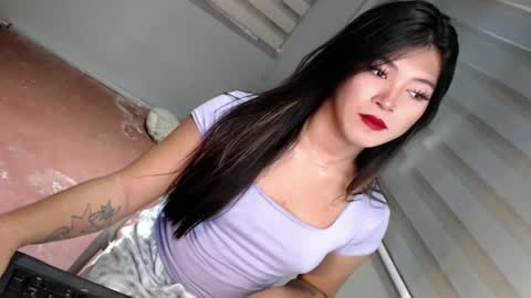 Snapshot of tasteofinnocent69 chatting on January 27, 2025, 4:52 am online show from January 27, 2025, 4:52 am