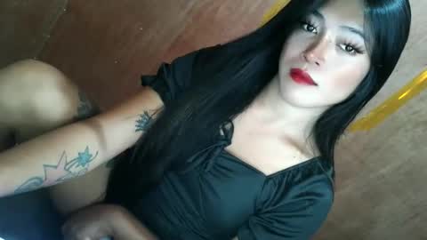 Snapshot of tasteofinnocent69 chatting on October 8, 2025, 3:04 am online show from October 8, 2025, 3:04 am