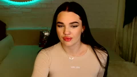 tasty_babyy online show from January 12, 2025, 7:53 pm