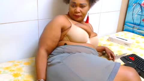 tastybootyxoxo online show from June 23, 2026, 5:00 pm