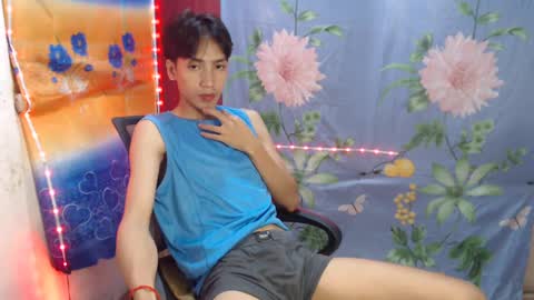 Snapshot of tastylicious_kim chatting on January 26, 2025, 12:01 pm Ask me online show from January 26, 2025, 12:01 pm