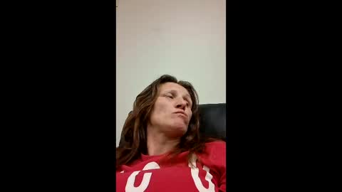 tastypeach6989 online show from April 10, 2026, 3:06 pm