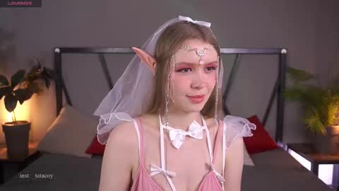 Snapshot of tatacoy chatting on December 2, 2025, 12:43 pm TataCoy online show from December 2, 2025, 12:43 pm