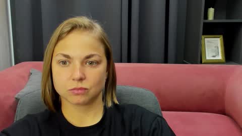 Snapshot of tataflower chatting on November 4, 2025, 8:19 pm Tata online show from November 4, 2025, 8:19 pm