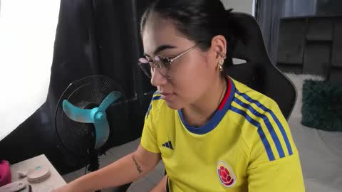 Snapshot of tati_jones chatting on September 30, 2025, 7:30 pm Tatiana online show from September 30, 2025, 7:30 pm