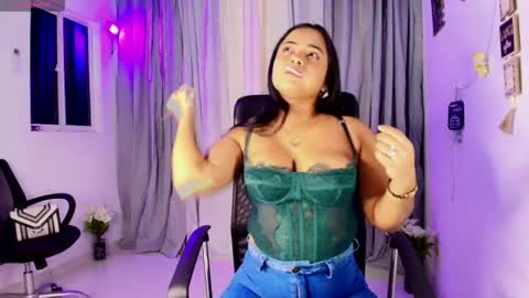 tatiana1004 online show from October 7, 2025, 5:37 am