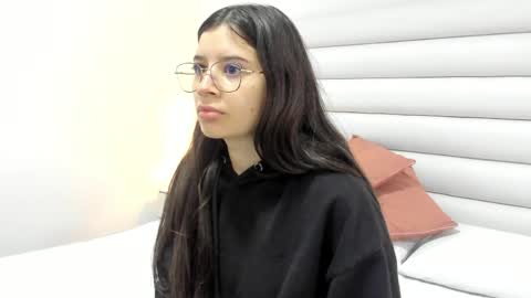 tatiana_arboleda online show from March 30, 2026, 3:29 am