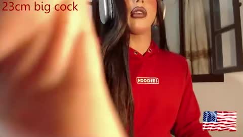 Snapshot of tatiana_hunter chatting on August 1, 2026, 6:01 am tatiana_hunter online show from August 1, 2026, 6:01 am