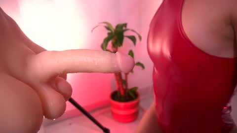 Snapshot of tatiana_monroe chatting on May 7, 2026, 1:38 pm Hey Im Tatiana online show from May 7, 2026, 1:38 pm