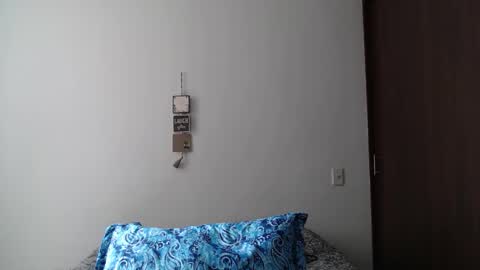 tatiana_monteros online show from September 14, 2025, 4:50 pm