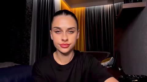 Tati online show from October 1, 2025, 3:18 pm