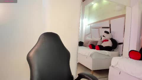 Snapshot of tatikanyx chatting on June 26, 2026, 12:09 pm tatikanyx online show from June 26, 2026, 12:09 pm