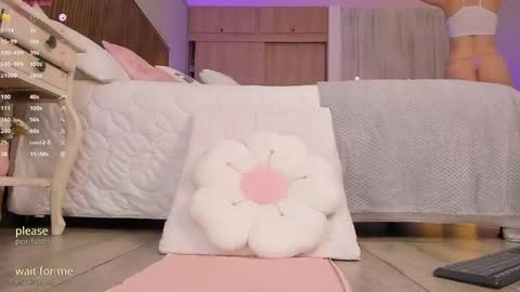Snapshot of tatikiss_ chatting on May 10, 2026, 11:59 am Tatiana independent girl online show from May 10, 2026, 11:59 am