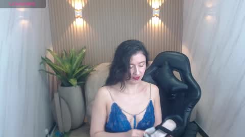 Snapshot of tatiscelis_tf chatting on May 6, 2026, 1:27 pm TATIS online show from May 6, 2026, 1:27 pm