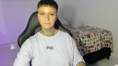 Snapshot of tatoo_girl chatting on February 7, 2025, 10:30 pm jess online show from February 7, 2025, 10:30 pm