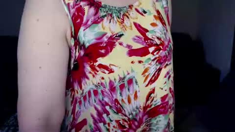 Snapshot of tattease chatting on June 26, 2026, 5:17 pm Tattease online show from June 26, 2026, 5:17 pm