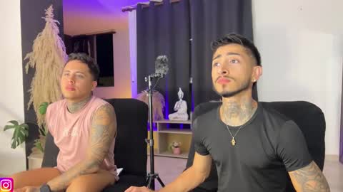 Snapshot of tattoguys_cums chatting on October 27, 2025, 2:26 am Jonathan Juan online show from October 27, 2025, 2:26 am