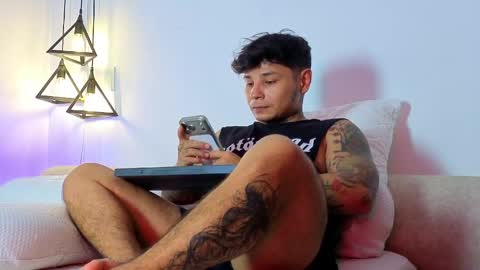 tattokoi online show from May 2, 2026, 1:43 am