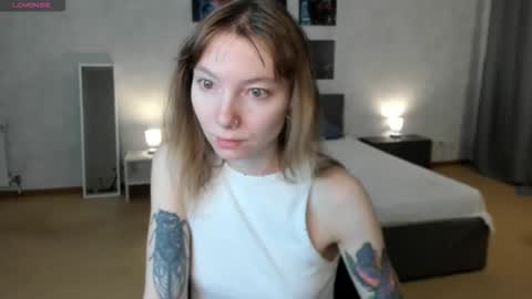 Snapshot of tattoo_artbaby chatting on November 18, 2025, 1:33 am tattoo_artbaby online show from November 18, 2025, 1:33 am