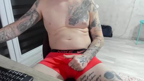 Snapshot of tattoo_couple77 chatting on January 11, 2025, 8:54 pm Nicole online show from January 11, 2025, 8:54 pm