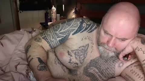 Tattooeddilf 01 online show from December 26, 2024, 1:51 am