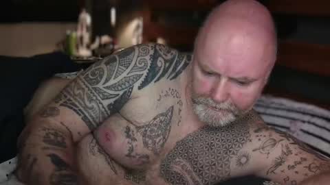 Tattooeddilf 01 online show from May 1, 2026, 10:14 pm