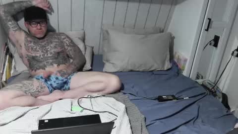 tattooedteaseme online show from February 16, 2026, 7:04 am