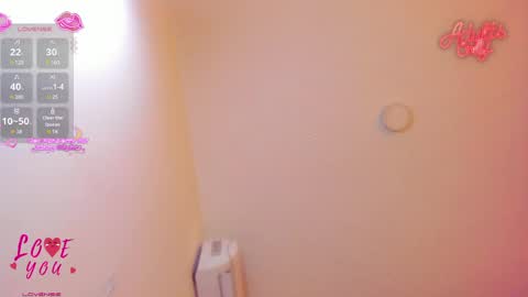Snapshot of tattoofox_ chatting on May 31, 2026, 9:27 pm Tatoo foxx online show from May 31, 2026, 9:27 pm