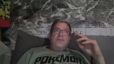 Snapshot of tatts4tits chatting on May 9, 2026, 6:46 pm dave online show from May 9, 2026, 6:46 pm