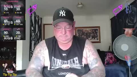 Snapshot of tattzsexy chatting on March 24, 2026, 1:54 am tattzsexy online show from March 24, 2026, 1:54 am