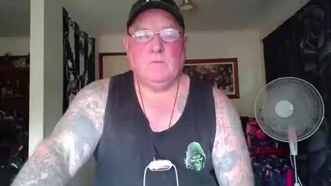 Snapshot of tattzsexy chatting on May 2, 2026, 2:05 am tattzsexy online show from May 2, 2026, 2:05 am