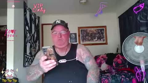 Snapshot of tattzsexy chatting on May 3, 2026, 1:55 am tattzsexy online show from May 3, 2026, 1:55 am