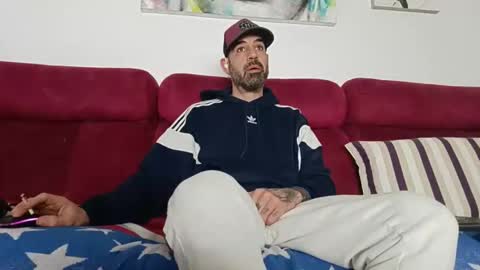 Tatuado20cm online show from February 18, 2026, 4:52 am