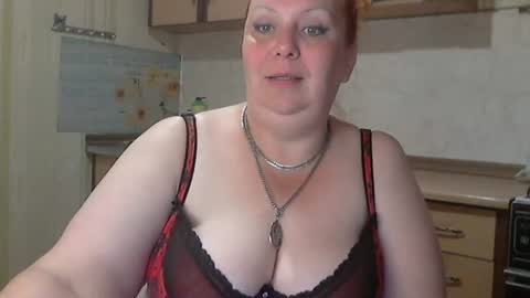tatyanka_ online show from June 19, 2026, 1:43 am