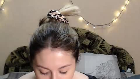 Taya online show from April 30, 2026, 8:48 pm