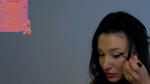 TayaKayan online show from February 6, 2025, 2:22 am