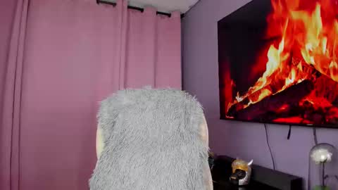   online show from March 8, 2025, 8:22 am