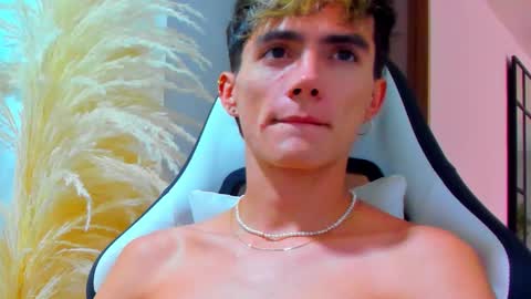 tayler_swift1 online show from January 10, 2026, 7:48 pm