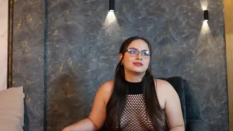 Snapshot of taylerkim chatting on September 29, 2025, 6:57 pm Teylor Kim online show from September 29, 2025, 6:57 pm