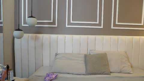 Snapshot of taylerkim chatting on November 14, 2025, 8:29 pm Teylor Kim online show from November 14, 2025, 8:29 pm